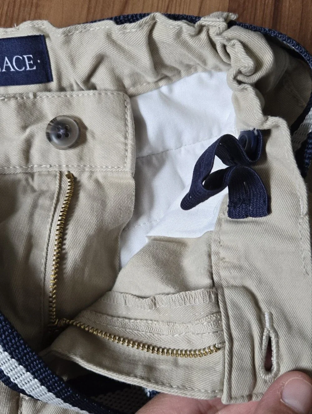 Kids Tan Chino Shorts School Uniform with Navy Woven Belt Sz 8 VGUC